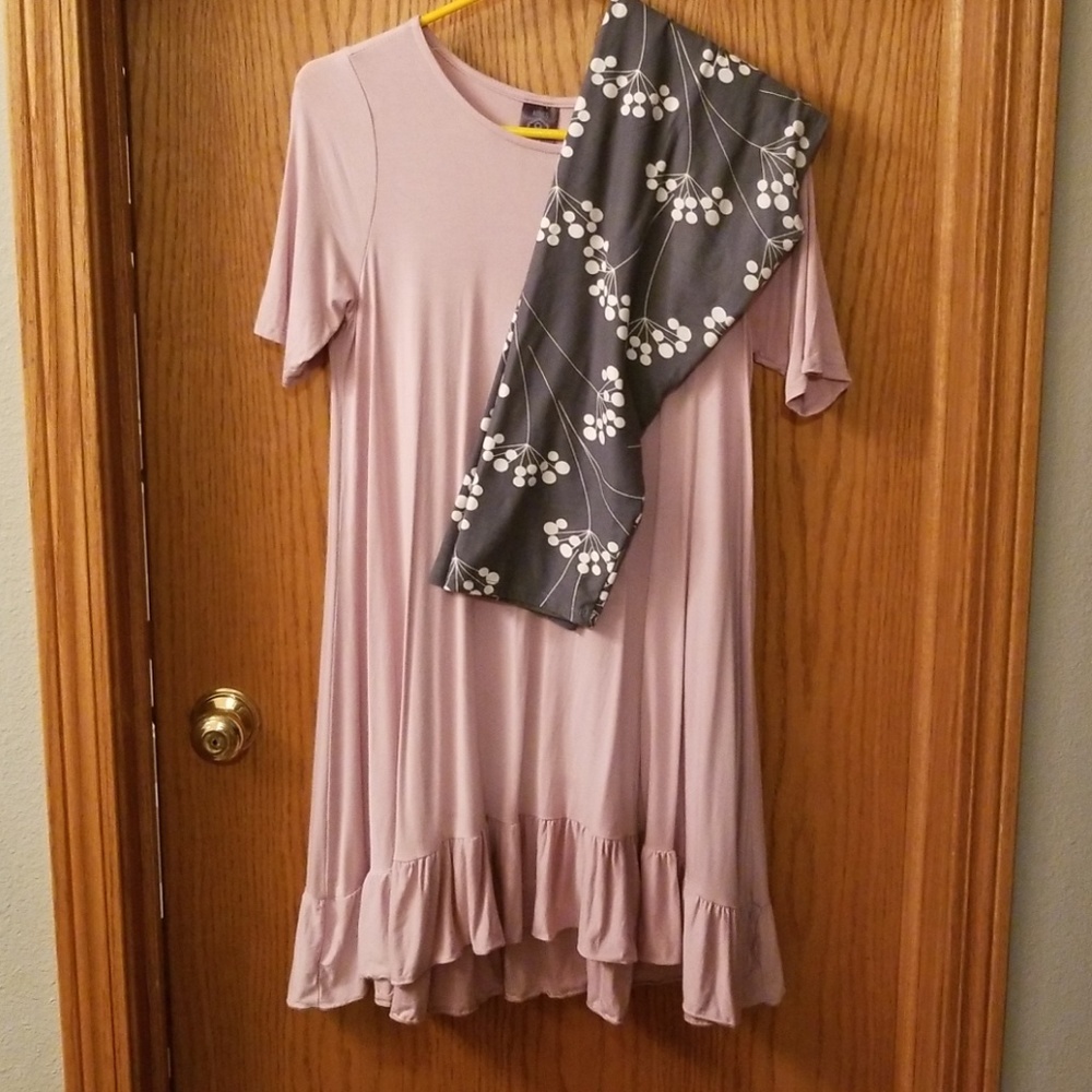 Agnes & dora outfit